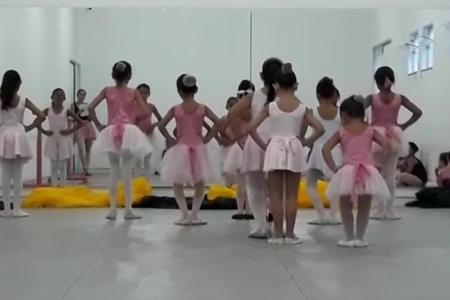 Ballet Jeane Alcântara