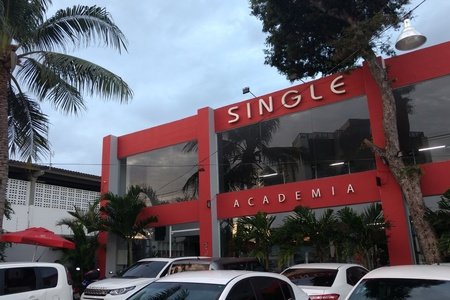 Academia Single