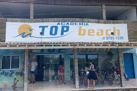 Academia Top Beach