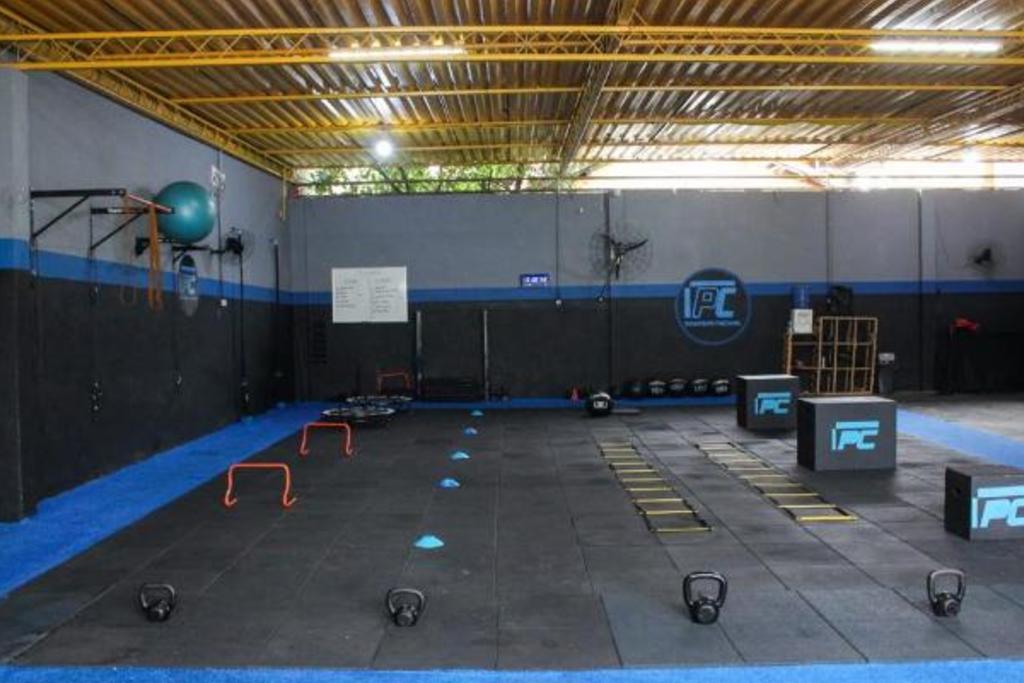 Academia Espaço Praia Fitness - Centro - Nilópolis - RJ - Rua Coronel Delio  Menezes Porto, 39