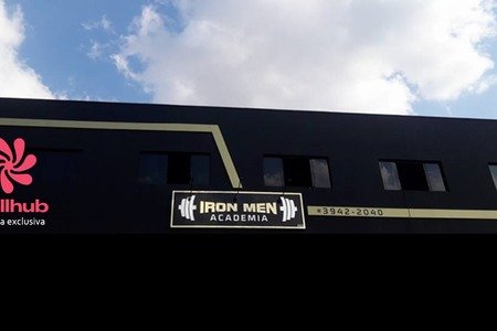 Iron Men Academia