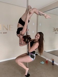 Jasmine Pole Dance e Art