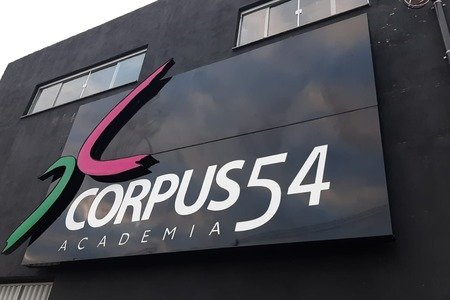 Corpus 54 Academia